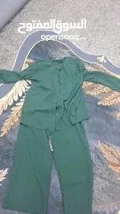  1 ملابس نسائيه طقمين