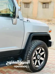  10 تيوتا FJ 2008