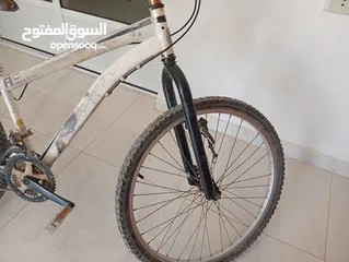  3 بسكليت للبيع امريكي وهو النسر الأمريكي ولديه غيار سادس خلفي وثلاث امامي super sport  مكان مادبا