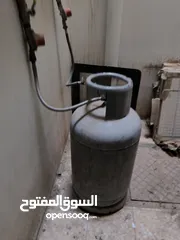  2 Gas Stove and Cylinder