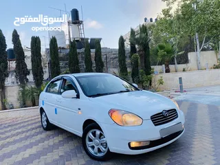  1 هونداي فيرنا2007  اوتماتك ماشاءالله سيارة ممتازة جداً ماتور 1600 ترخيص.  وتامين جديد ..