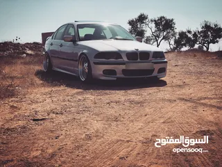  6 BMW  E46  325i  موديل  2001