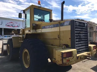  4 Volvo L90C