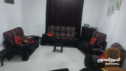  1 كنب مستعمل للبيع