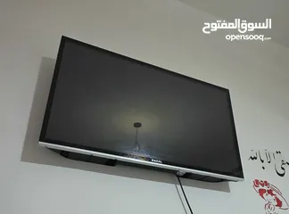  2 شاشة gazal  سمارت بحالة الوكالة 32 انش