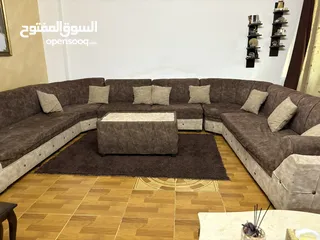  5 مجلس حرف U 12 مقعد