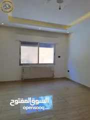  2 شقة مميزة للبيع في خلدا - خلف السيفوي 160م مع ترس 40م تشطيب سوبر ديلوكس لم تسكن