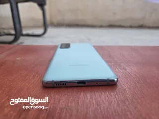  7 Samsung Galaxy S20 FE 5G