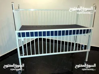  3 سرير اطفال طبي