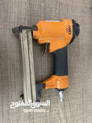  5 كمبرسر + مقص زاوية صناعي + فرد مسمار + فرد كلبس + خراقة + ماكينة فورمايكا