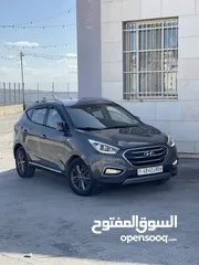  1 Hyundai tucson