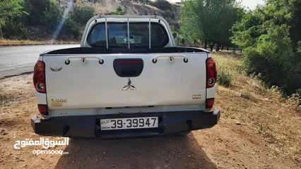  6 ميتسوبيشي L200 2015