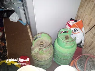 1 جرتين غاز ب 50 دينار و الجرة الواحدة ب 25