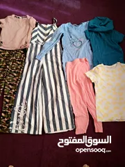  7 ملابس مستعملة 450 قطعة للبيع بسعر مغري .