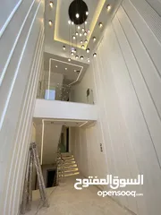  2 شقة مميزة اخير مع روف في اجمل مناطق قرية النخيل اجمل تشطيب واطلالة رائعة 240 داخلي و 90 تراس خارجي