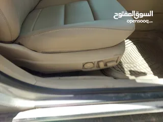  28 اودي A6 1.8T موديل 2004، فحص 4 جيد، بحالة ممتازة، للبيع