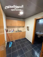  4 للإيجار — 3 مخازن مزدوجات جديدة ومشطبّة ديلوكس