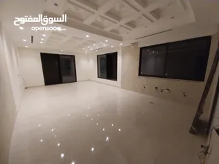  8 شقة غير مفروشة ( جزء من فيلا ) للإيجار ( Property 38566 )-175034703