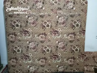  2 فرشة زمبرك كبيرة  بحالة ممتازة جدا استعمال قليل وأقل بكثير سبب البيع سفر . . . . . . . . .