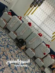  1 عمان والزرقاء  الطقم ب 15 شامل التوصيل والترجيع ومعاه ستاند عطور وستاند ذهب