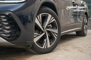  3 Volkswagen ID6 Pro 2022 + 2023  مستعمل و كفالة اتوهب فحص اتوسكور 90% فما فوق