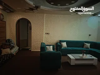  8 شقة سكنية للبيع