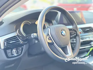  5 BMW 530e 2021/2020