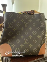  2 Louis Vuitton Original