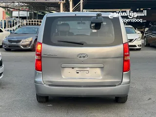  4 HYUNDAI   H1   2019