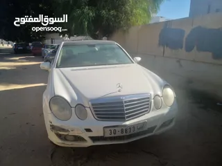  17 Mercedes Benz E350