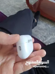  4 AirPods pro الاصلية