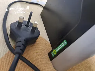  2 آلة سلاش  وآلة وافل معاها قالبين غير مستخدم نهائيا