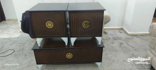  3 طاولات للبيع