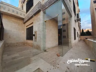  1 شقة ارضية للبيع في دير غبار منطقة السهل مع ترسات واسعة
