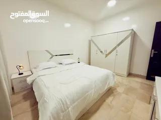  2 F3  /  غرفة وصالة - قريب من الحوت وهاشم  هايبر ماركت -  ايجار شهري  - شامل جميع الفواتير -  الروضة 3