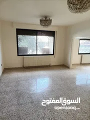  4 شقة فارغة - الجبيهة - 3نوم1ماستر - ارضية - حديقة