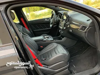  6 مارسدس GLE 63S. السيارة ماشية 30 الف  مميزة.