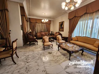  10 طابق ارضي من ضمن فيلا للإيجار في الصويفية ref : 14248