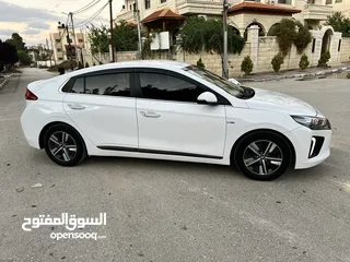  8 ايونيك هايبرد كرتووونه