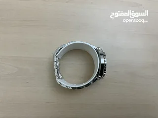  7 ساعة سويسرية جديدة بالكرتونة
