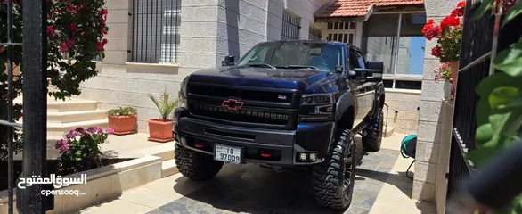  1 Chevrolet Silverado 2500 HD 4X4 6000 CC Clean Title