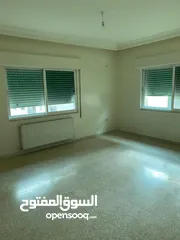  4 شقة مميزه للبيع في دير غبار