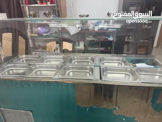  2 عدد مطعم ثلاجات