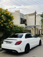  16 Mercedes C300 2019