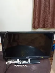  1 شاشه TCL 23 بوصه للبيع بسعر حرق