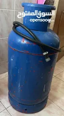  1 Large gas cylinder with regulator and hose