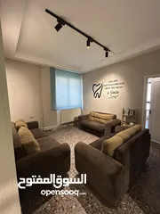  1 للبيع الكنب بحالة الوكاله