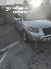  9 هونداي سنتافيه . ركز رخصه وتامين سنه  شاشه أندرويد كبيره حساس خلفي  فتحة سقف  شصيات نضاف  عمدان الف