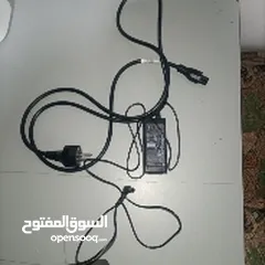  2 شاشة LG 19m35 LED بحالة الوكالة