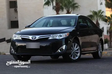  4 تويوتا كامري لون كحلي مميز موديل 2014 للبيع بحالة مممتازة لا تحتاج لأي نوع من الصيانة